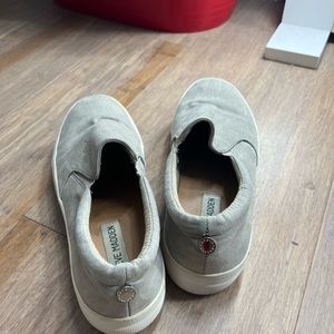Steve Madden slip ons